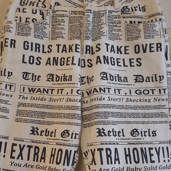 Adika Newspaper Print Ankle Pants. - Picture 9 of 9